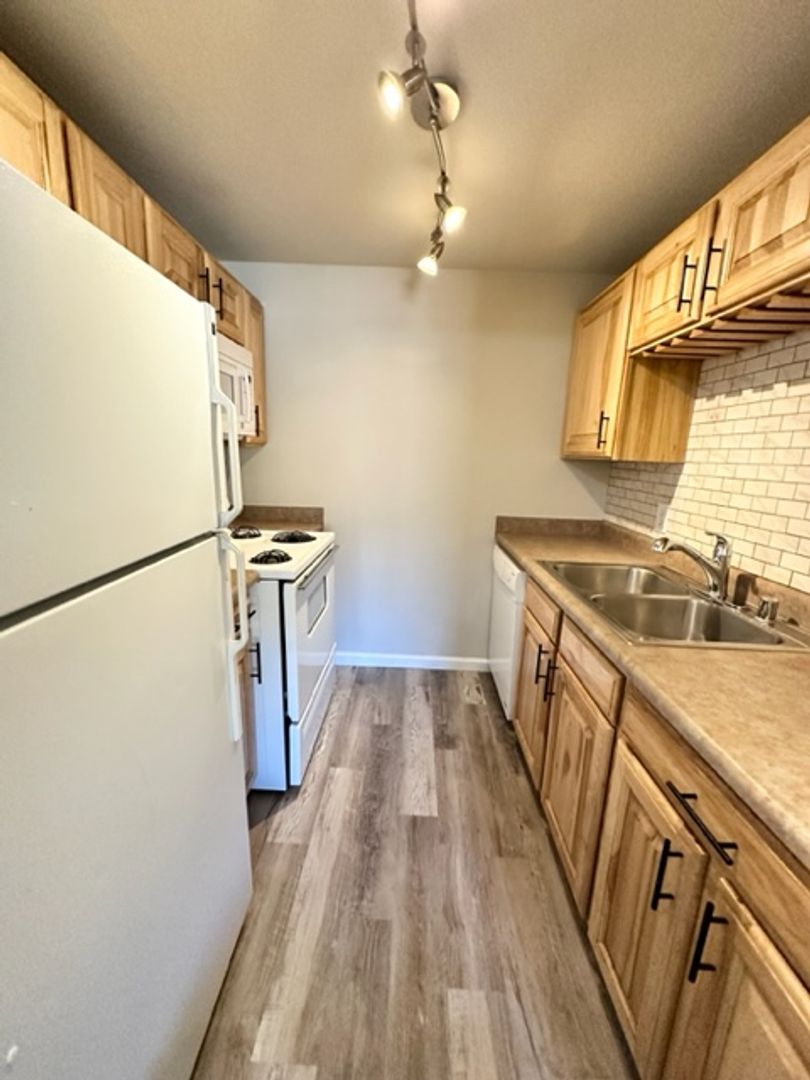 Manitou Springs Condo: 425 E Fountain Pl.
