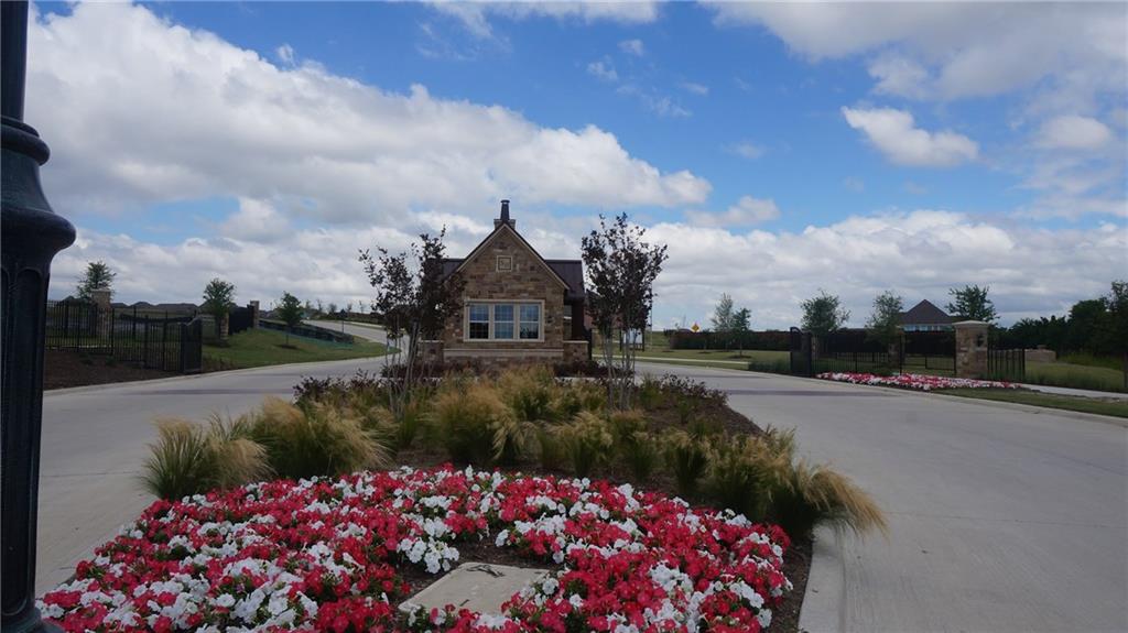 McKinney Condo: 8513 Pine Valley Drive