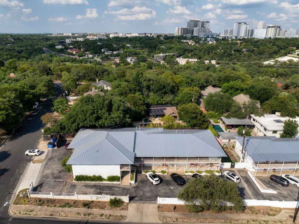 Austin Condo: 1208 Enfield Road