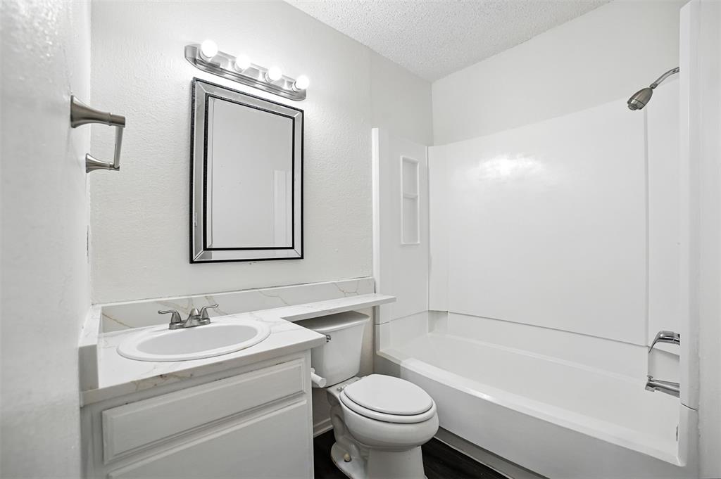 Dallas Condo: 2273 Aspen Drive