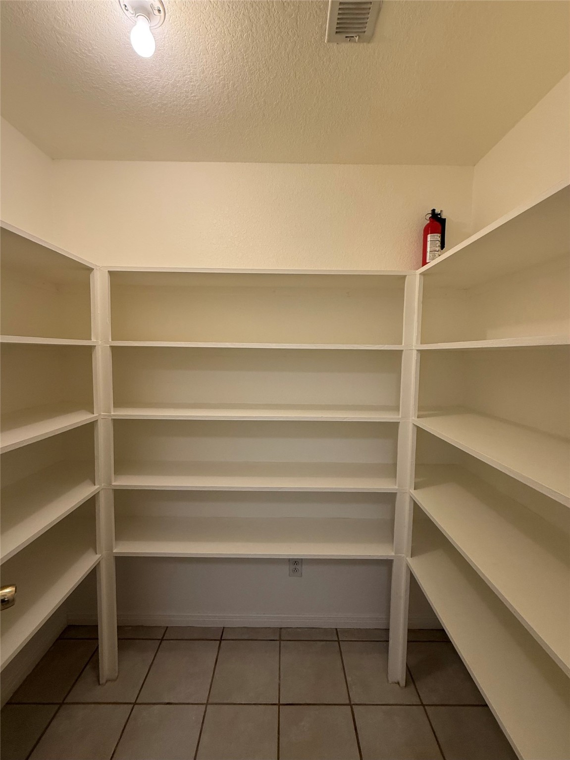 Alvin Condo: 827 Algoa-Friendswood Road