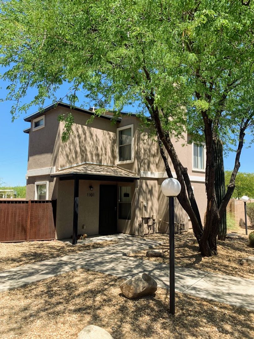 Tucson Condo: 8980 E Speedway