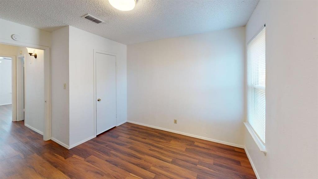 Denton Condo: 410 Bryan Street