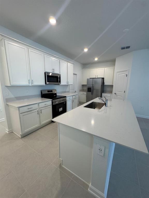 Clermont Condo: 5673 Liveliness Alley