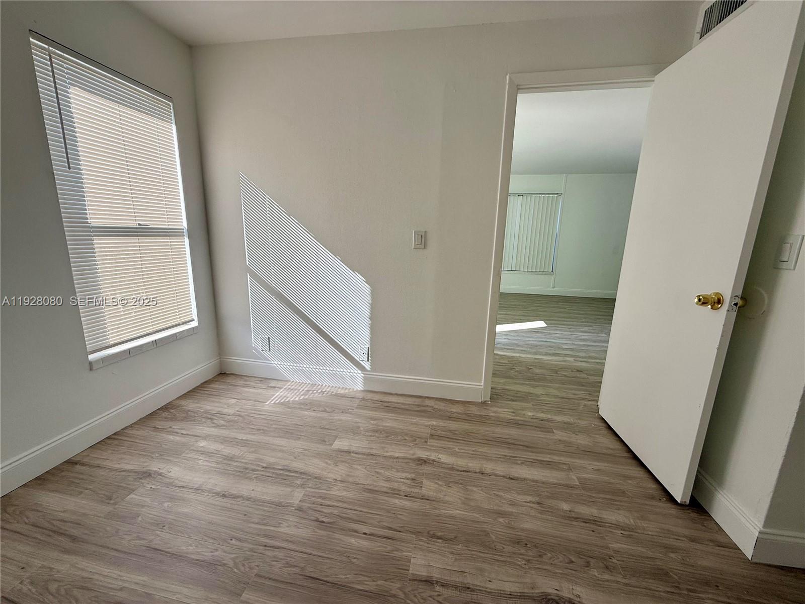 Sunrise Condo: Spring Tree