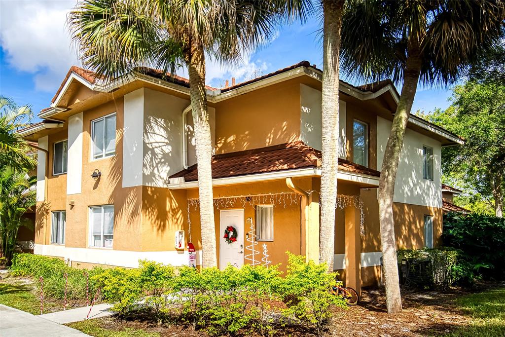 Plantation Condo: 787 Northwest 91st Terrace