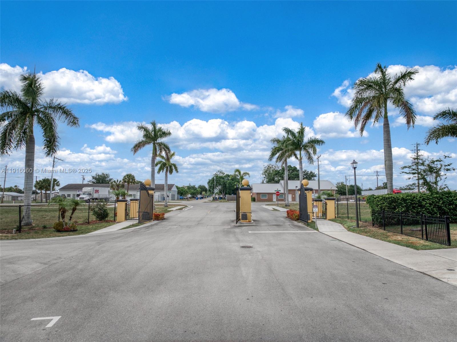 Sebring Condo: 1451 Las Villas Boulevard