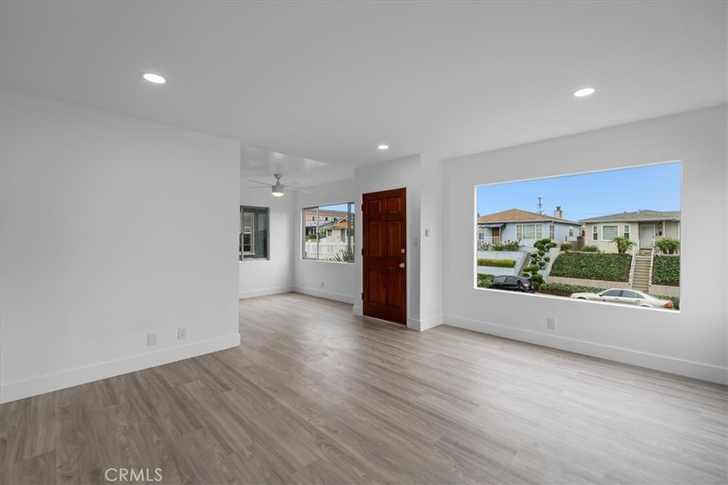 San Pedro Condo: 853 West 23rd Street