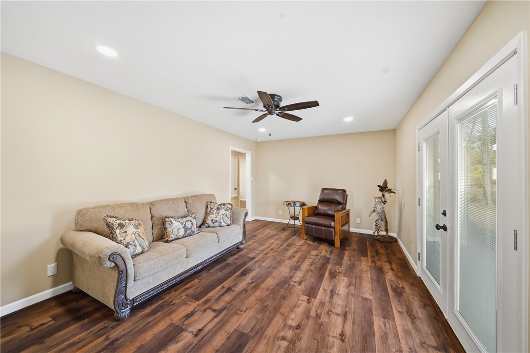 North Zulch Condo: 4608 Union Road