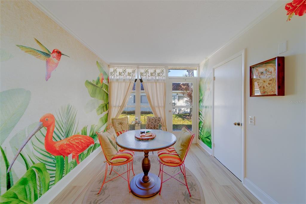 Seminole Condo: 13827 Mission Oaks Boulevard