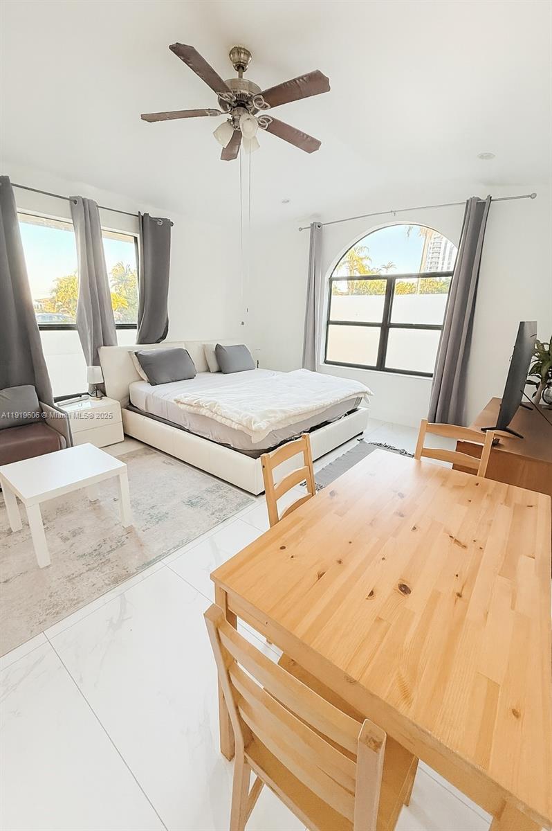 Miami Condo: Biscayne Shores