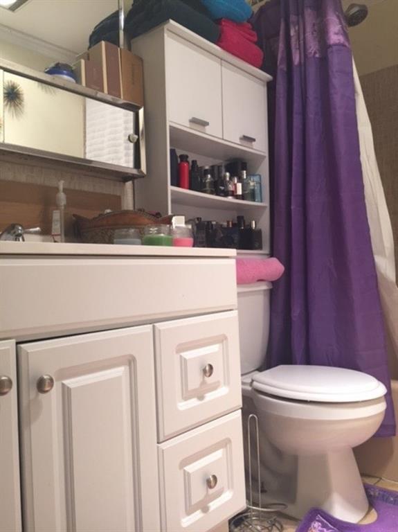 Miami Condo: 1715 Northeast Miami Gardens Drive