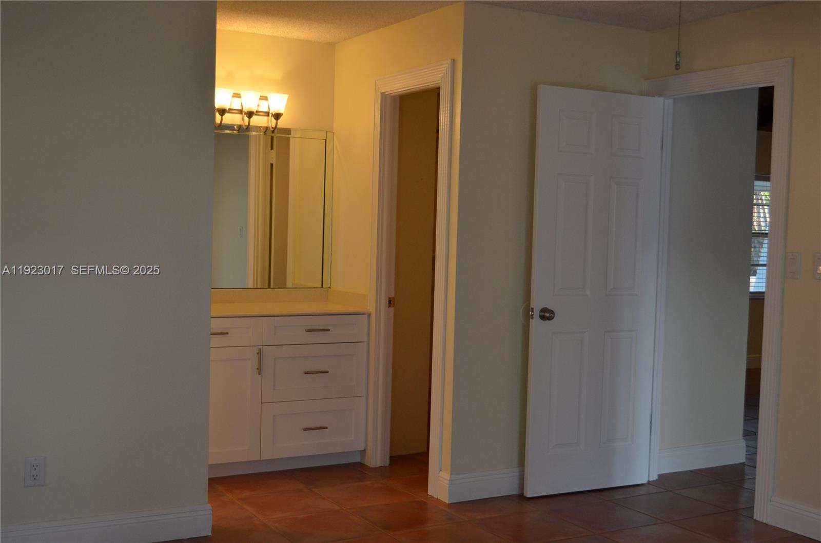 Miami Condo: 13491 Southwest 99th Terrace