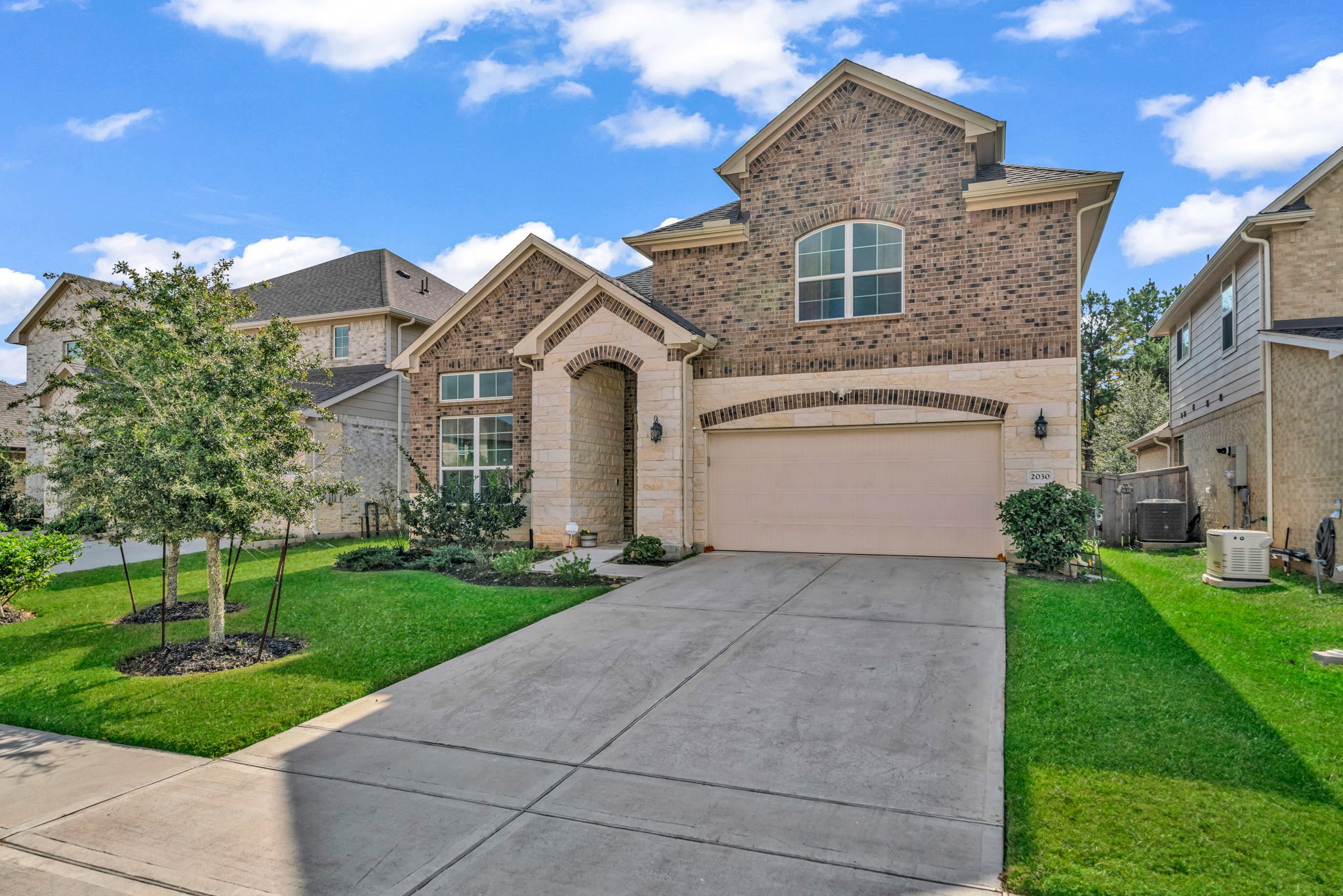 Conroe Condo: 2030 Woodland Pine Court
