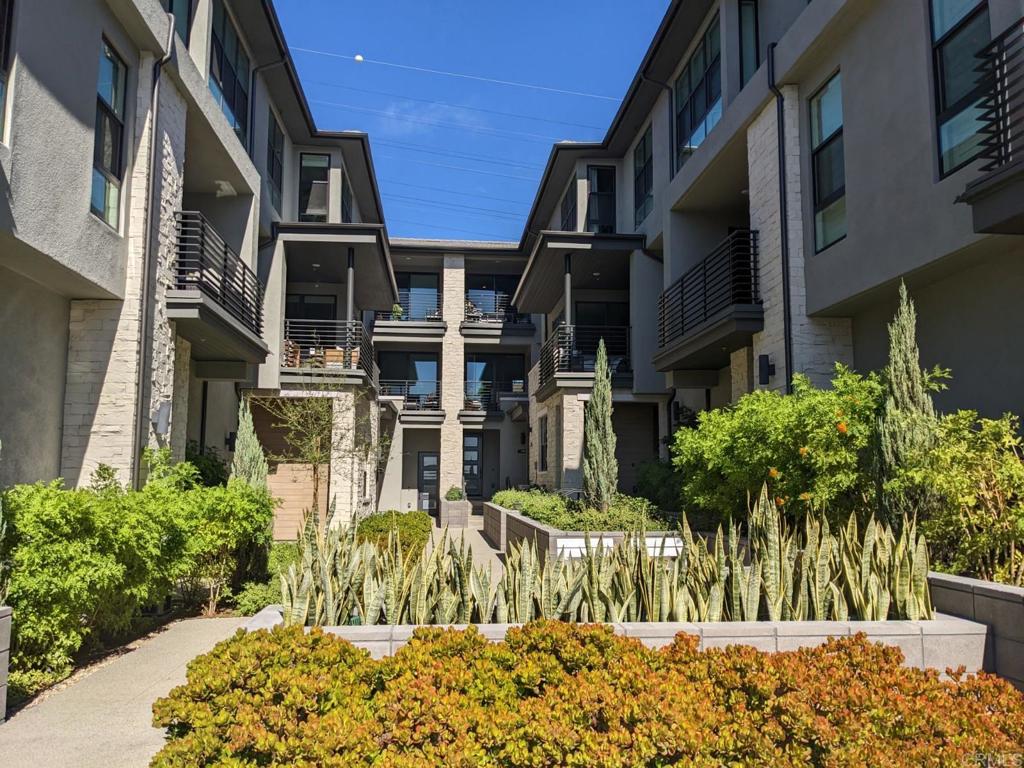 San Diego Condo: 2950 Via Alta Place