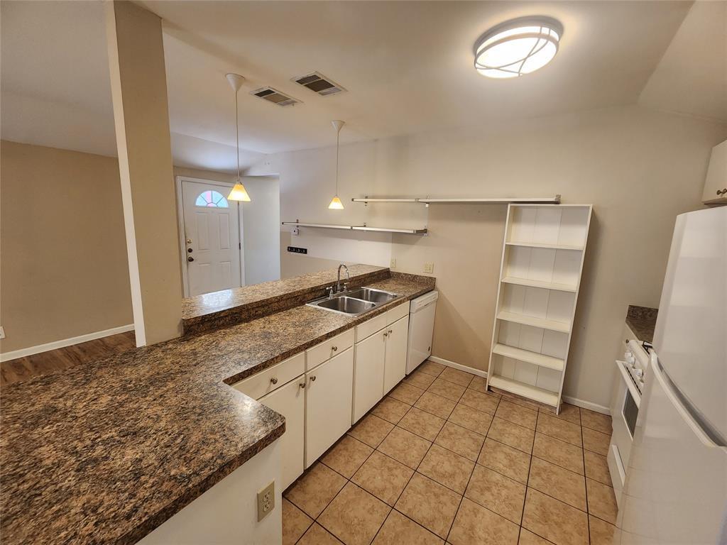 Austin Condo: 608 1/2 Genard Street