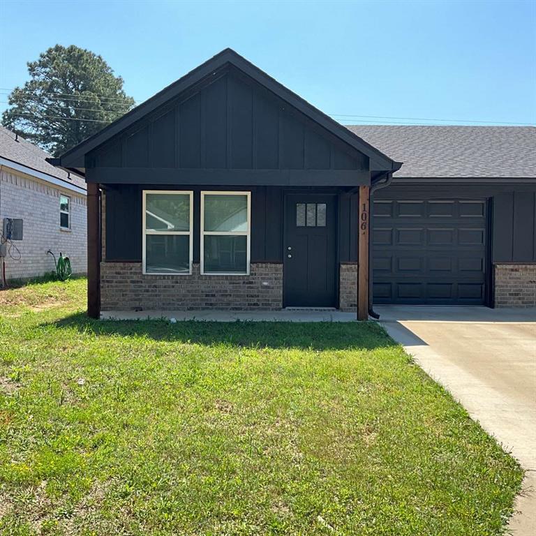 Mineola Condo: 106 Chloe Drive