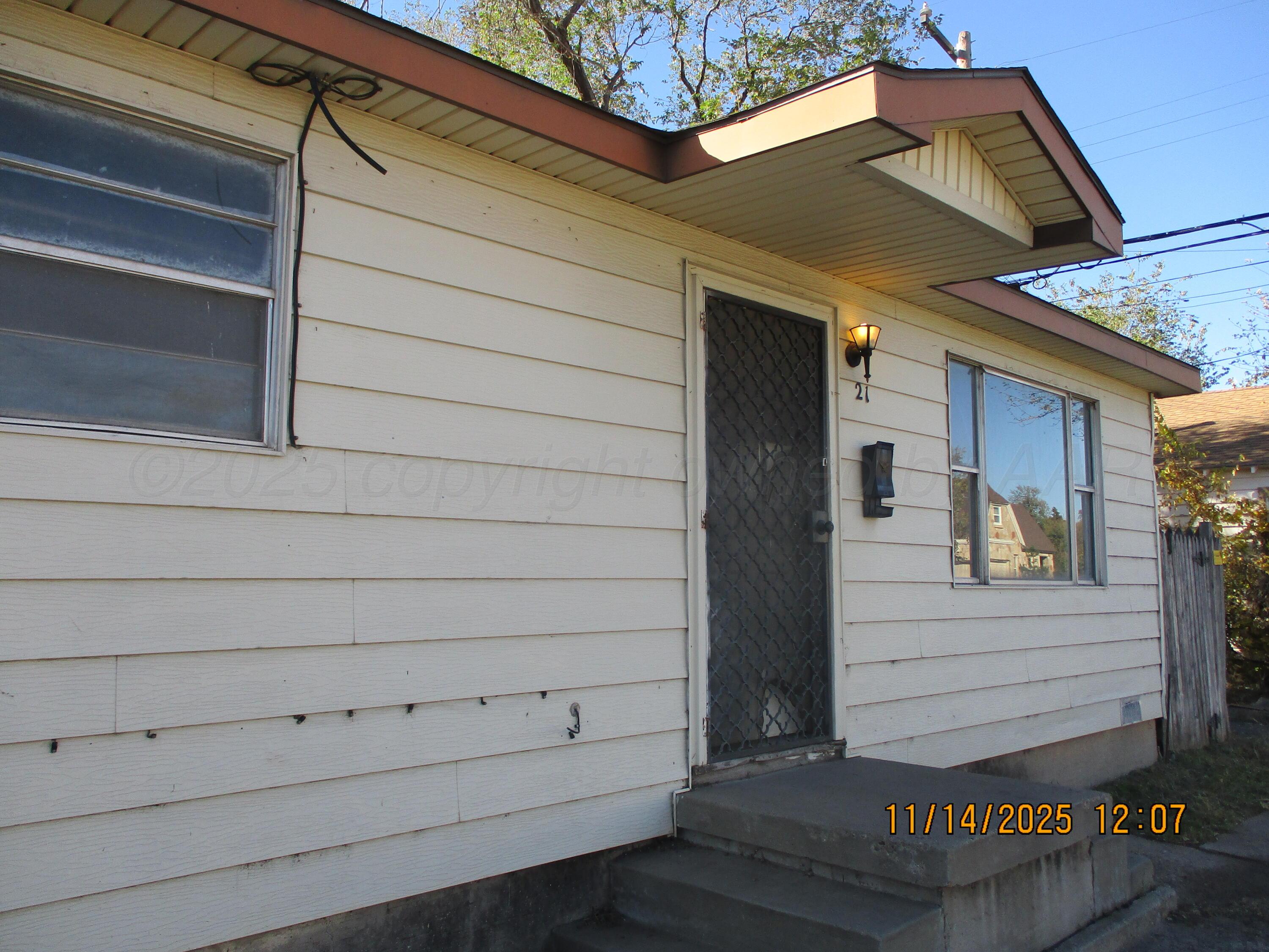 Amarillo Condo: 211 Southwest 34th Avenue