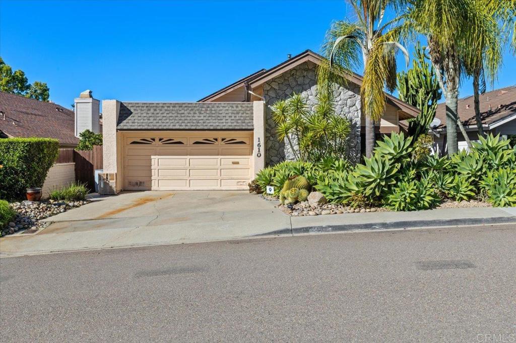 San Marcos Condo: 1610 Via La Plaza