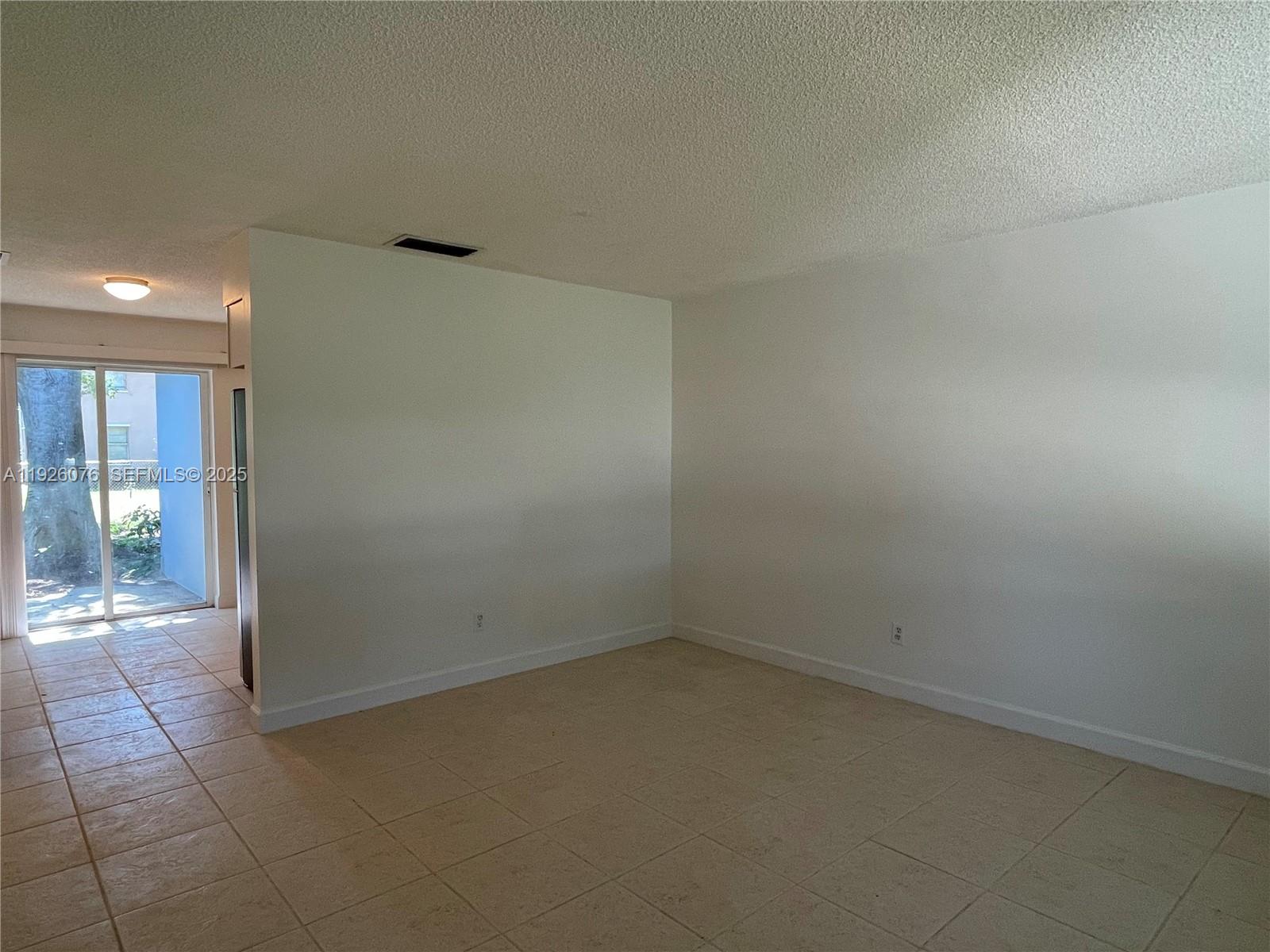 Fort Pierce Condo: 501 Azalea Avenue