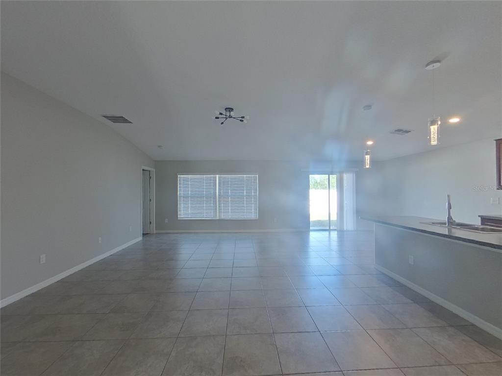 Wimauma Condo: Undisclosed Address