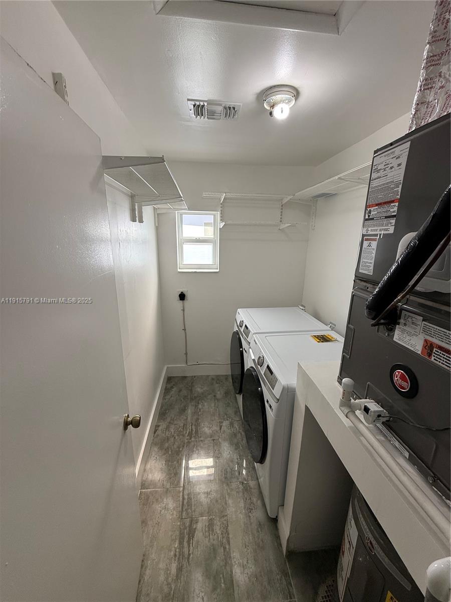 Hialeah Condo: 19754 Northwest 61st Avenue