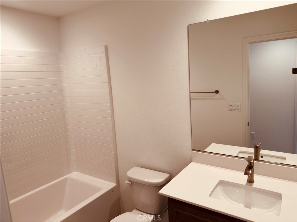 Ontario Condo: 4280 South Malagon Privado