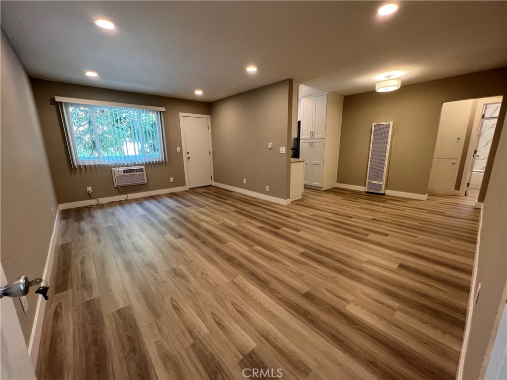 West Hollywood Condo: 1120 North Laurel Avenue