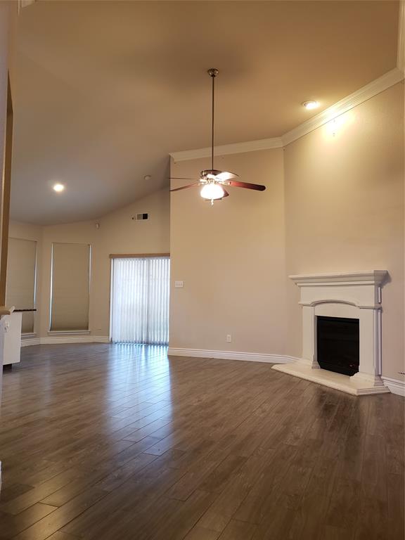 Fort Worth Condo: 820 Poncho Lane