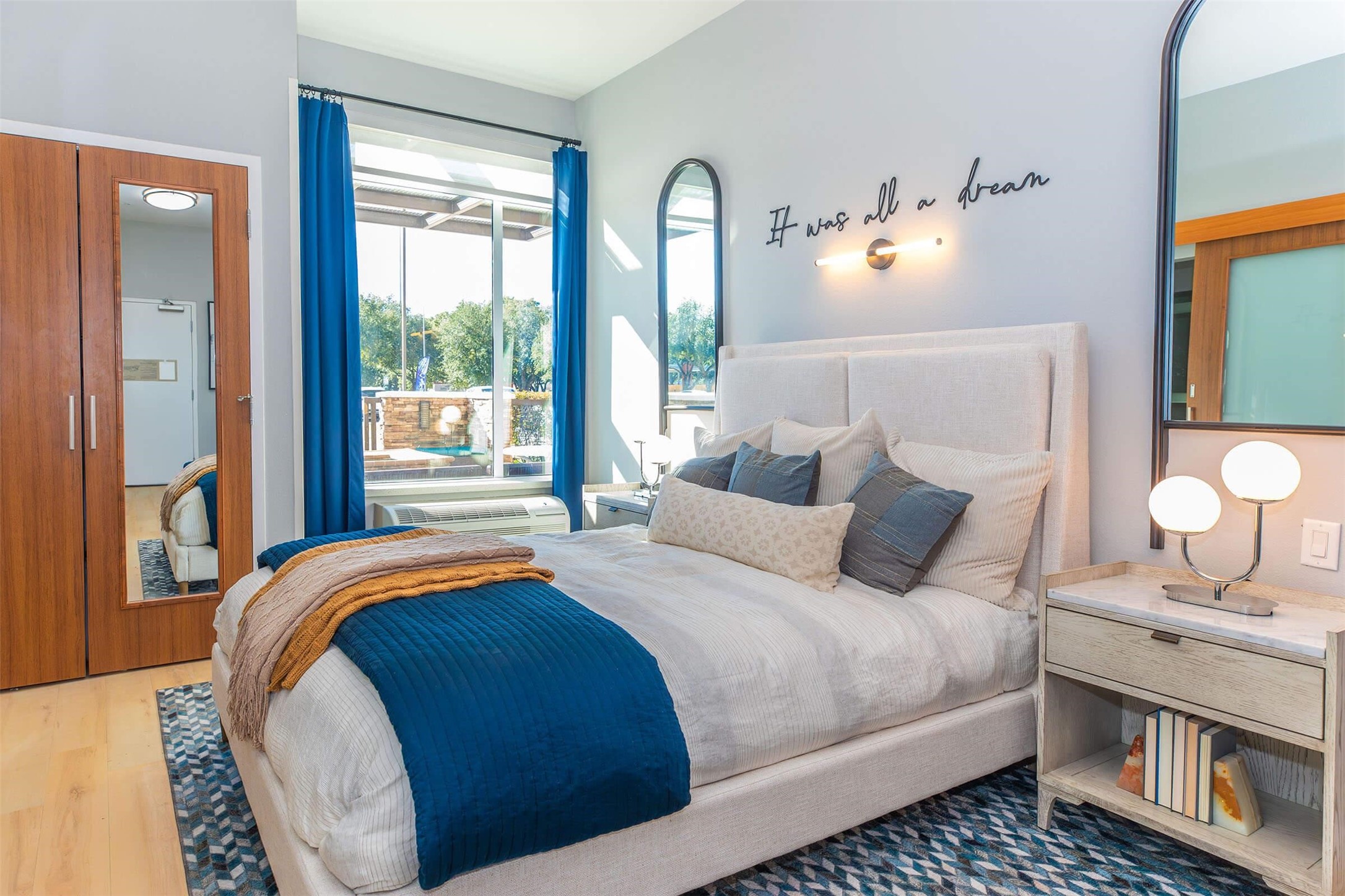 Houston Condo: 1350 Broadfield Boulevard