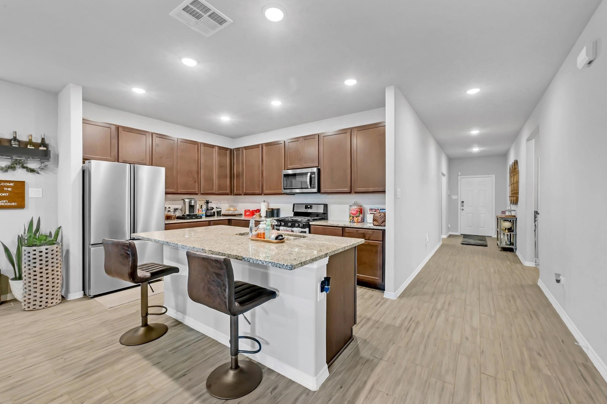 Houston Condo: 24715 Oakheath Arbor Lane
