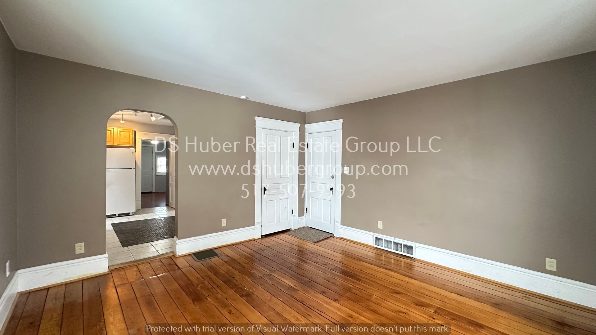 Lansing Condo: 420.5 W Maple St