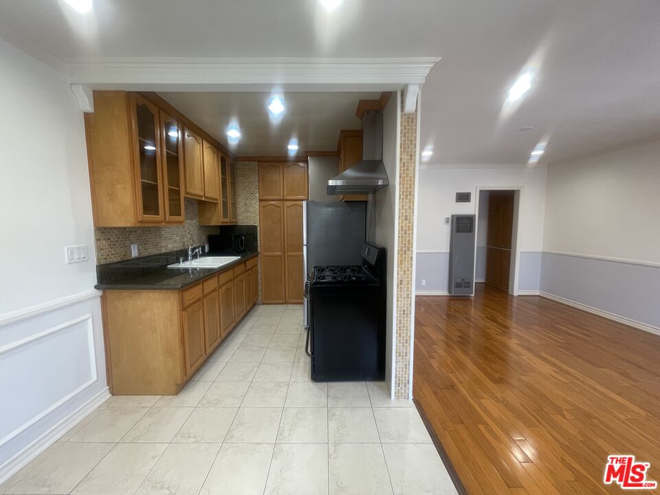 West Hollywood Condo: 1126 North Formosa Avenue