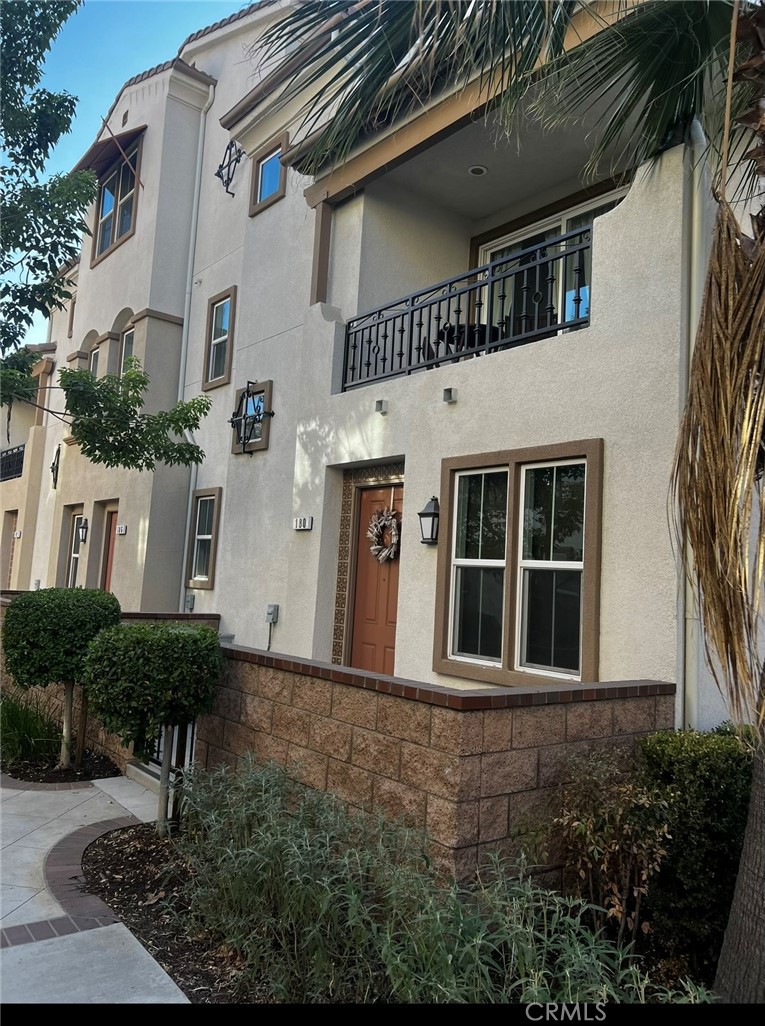 Upland Condo: 180 Dorsett Avenue