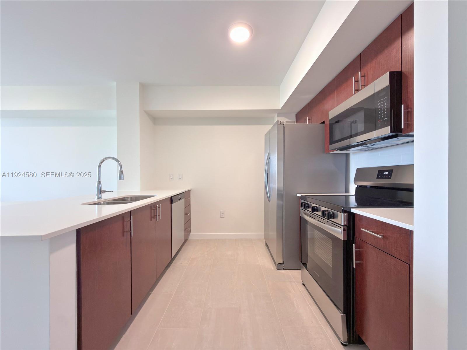 Sweetwater Condo: 11239 Northwest 4th Terrace
