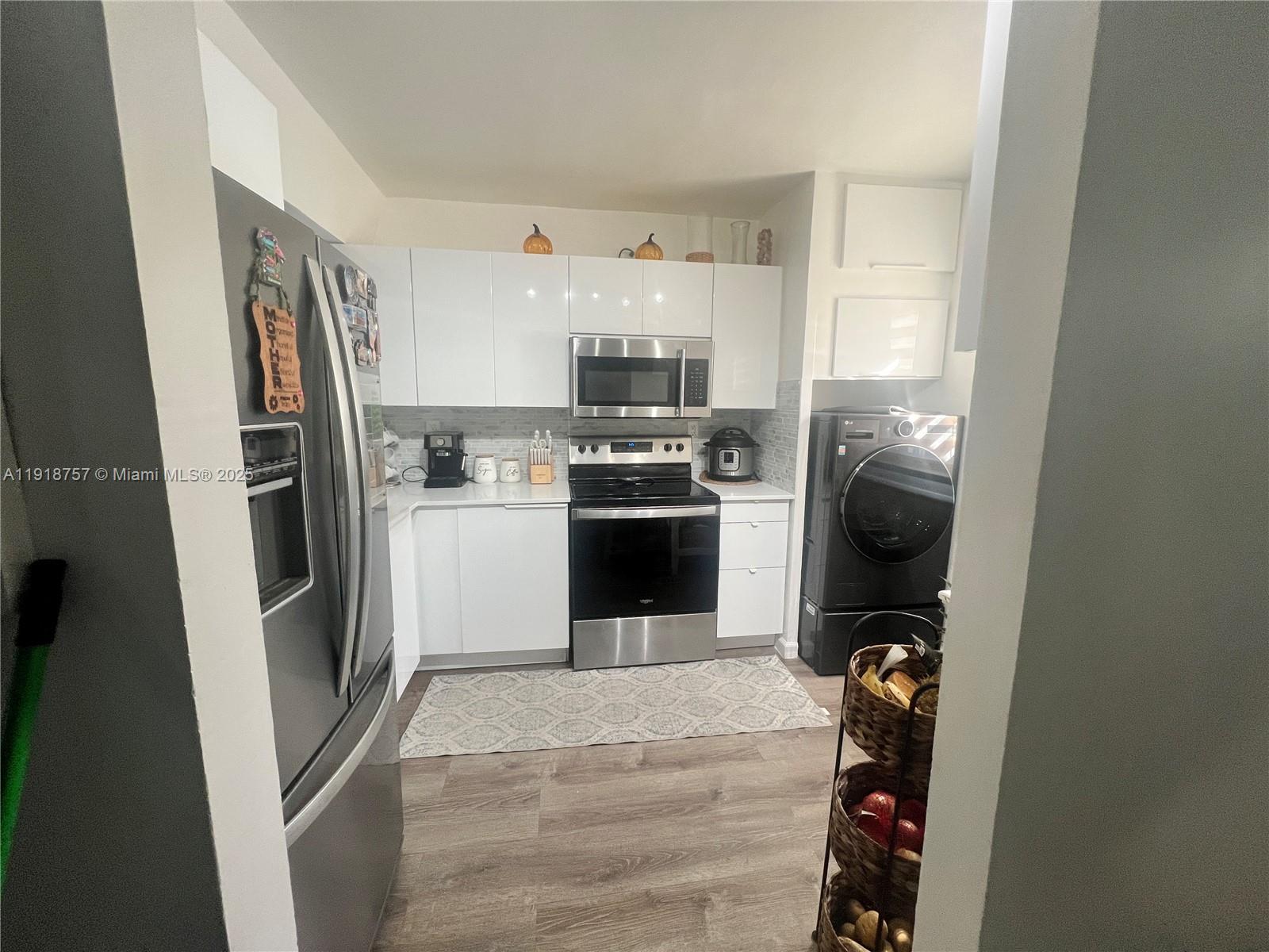 Miami Condo: 421 Northwest 109th Avenue