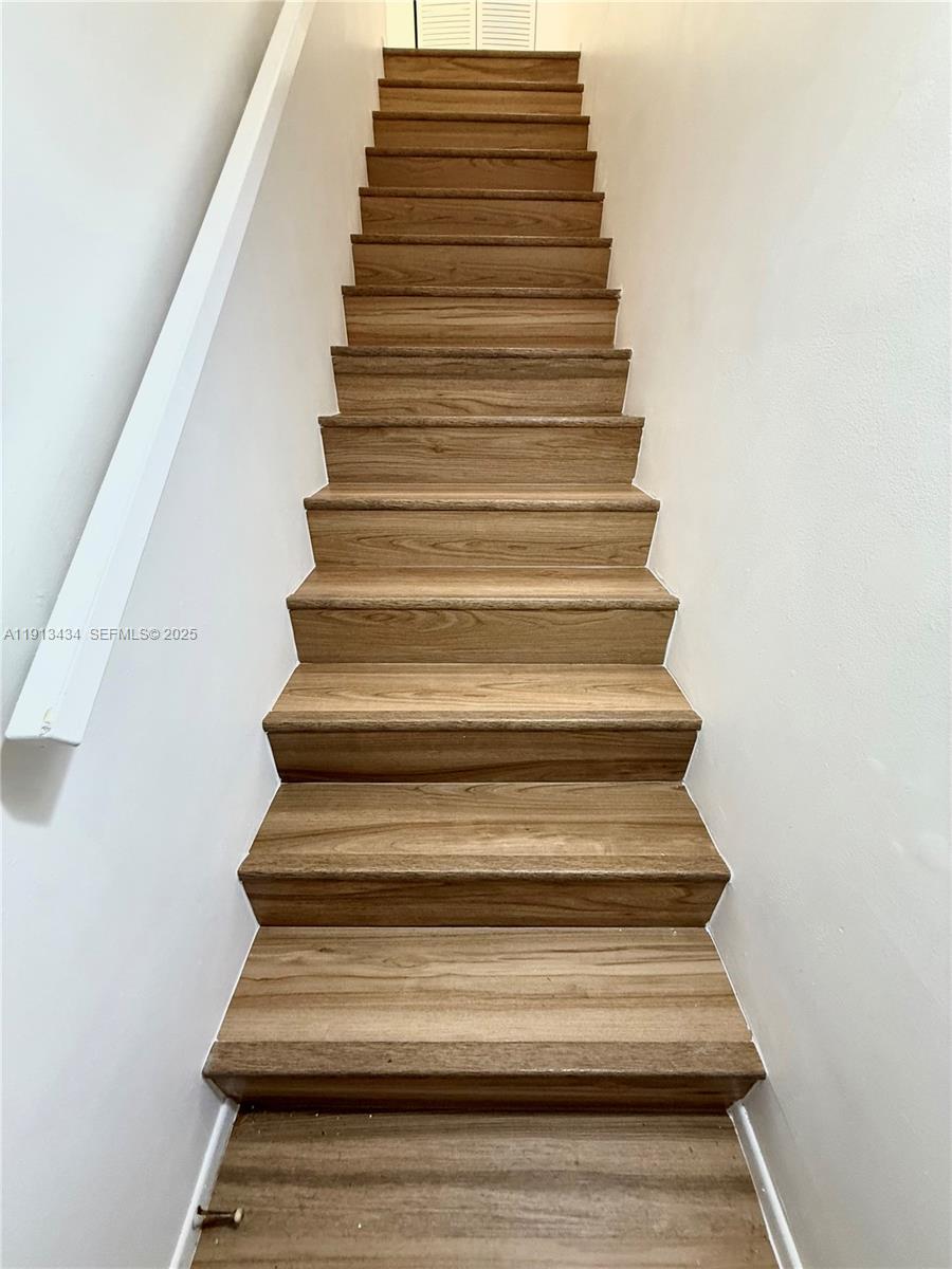 Pompano Beach Condo: 313 Gardens Drive