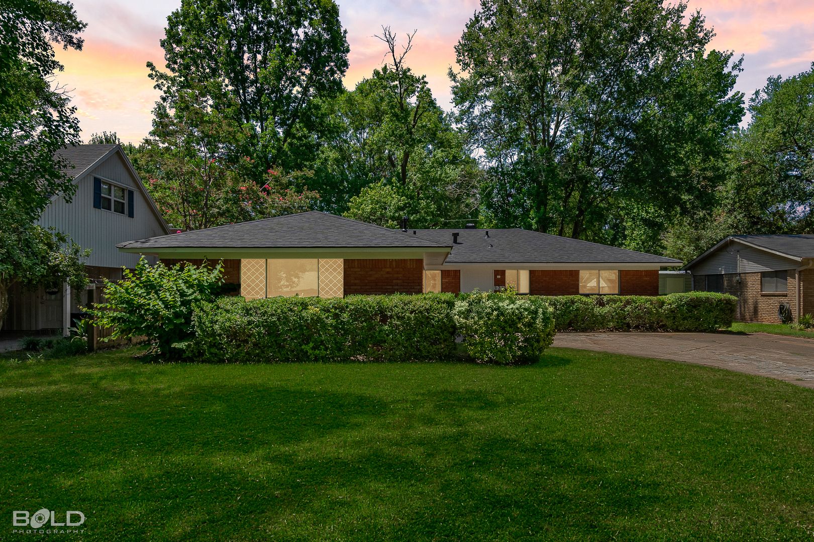 Shreveport House: 321 Tallow Lane