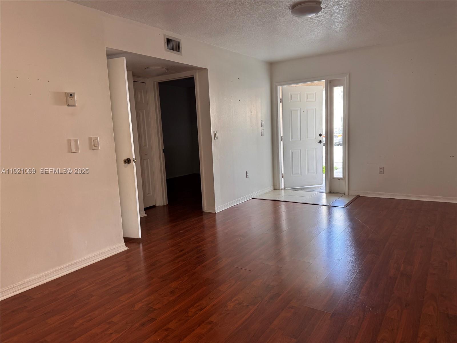 Homestead Condo: 1260 Southeast 31st Court