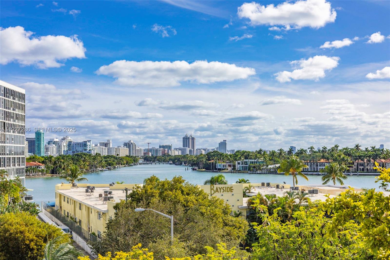 Miami Beach Condo: 6900 Bay Drive