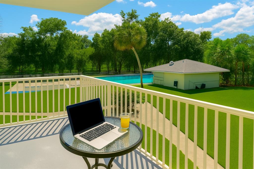 Hollywood Condo: 4200 Hillcrest Drive