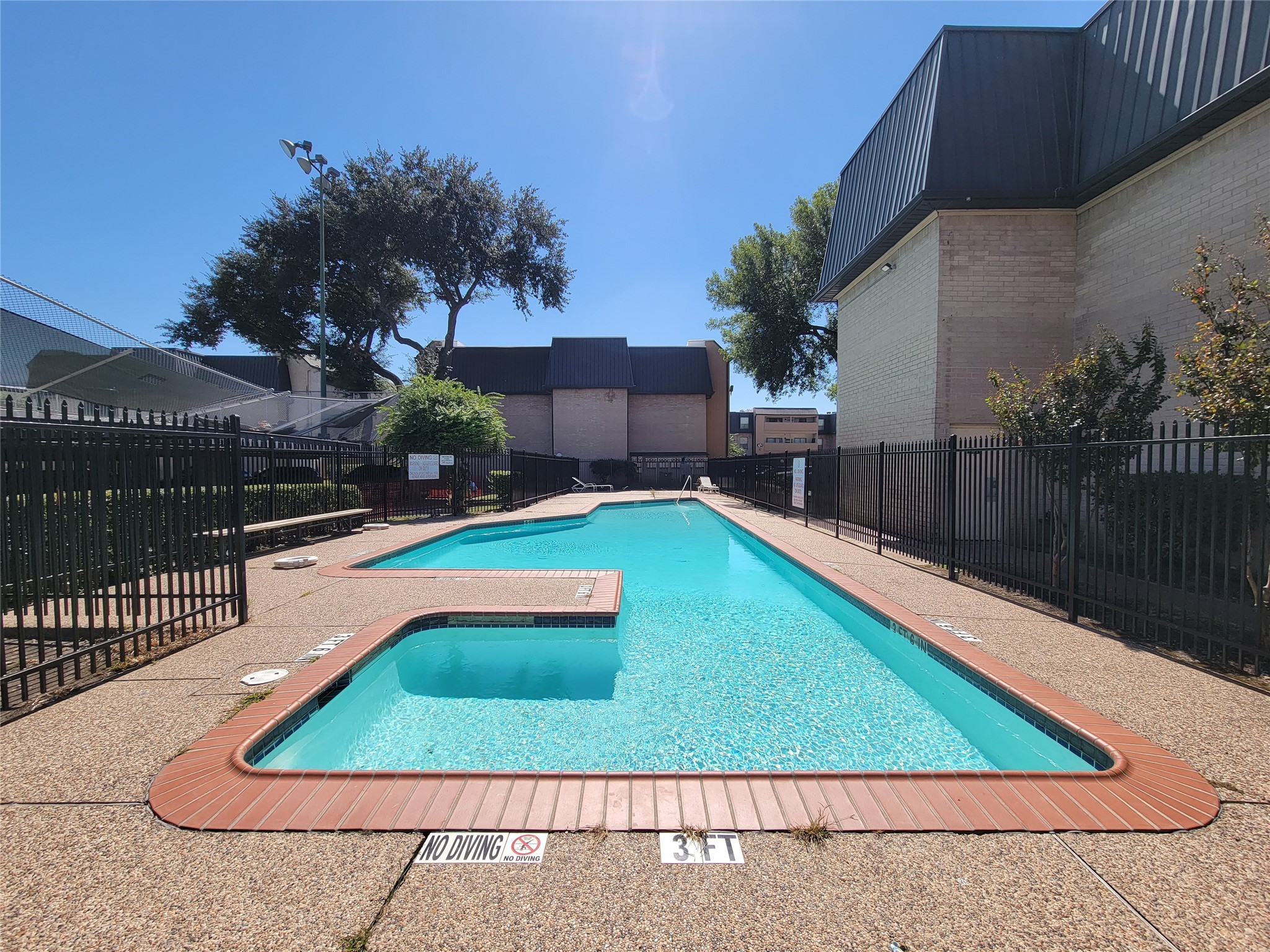 Houston Condo: 8435 Hearth Drive