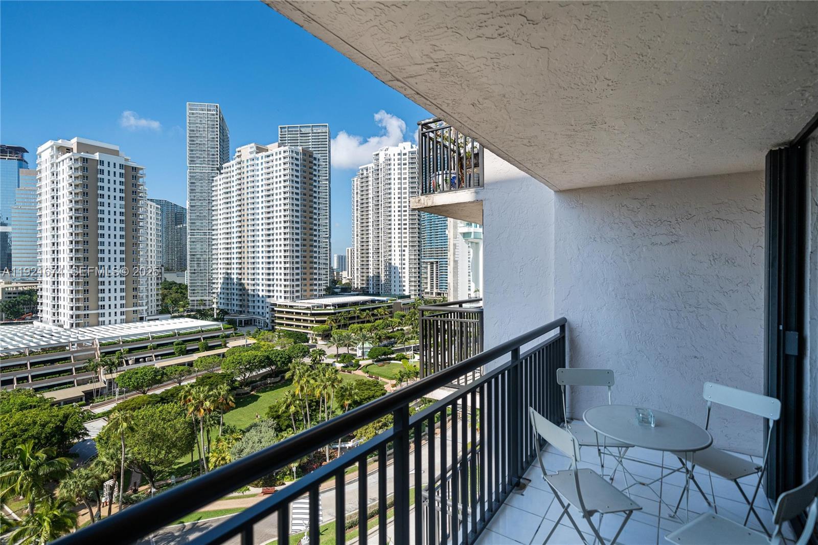 Miami Condo: 540 Brickell Key Drive