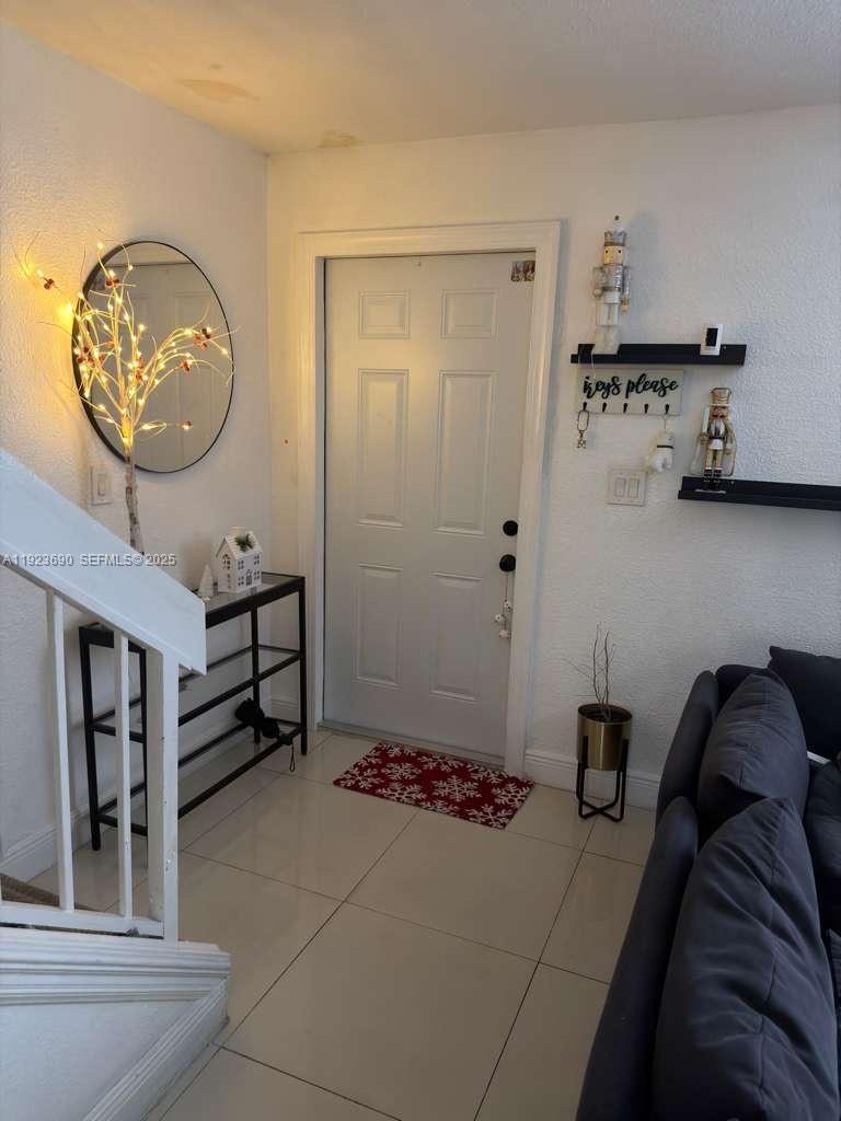 Sweetwater Condo: 550 Southwest 115th Avenue