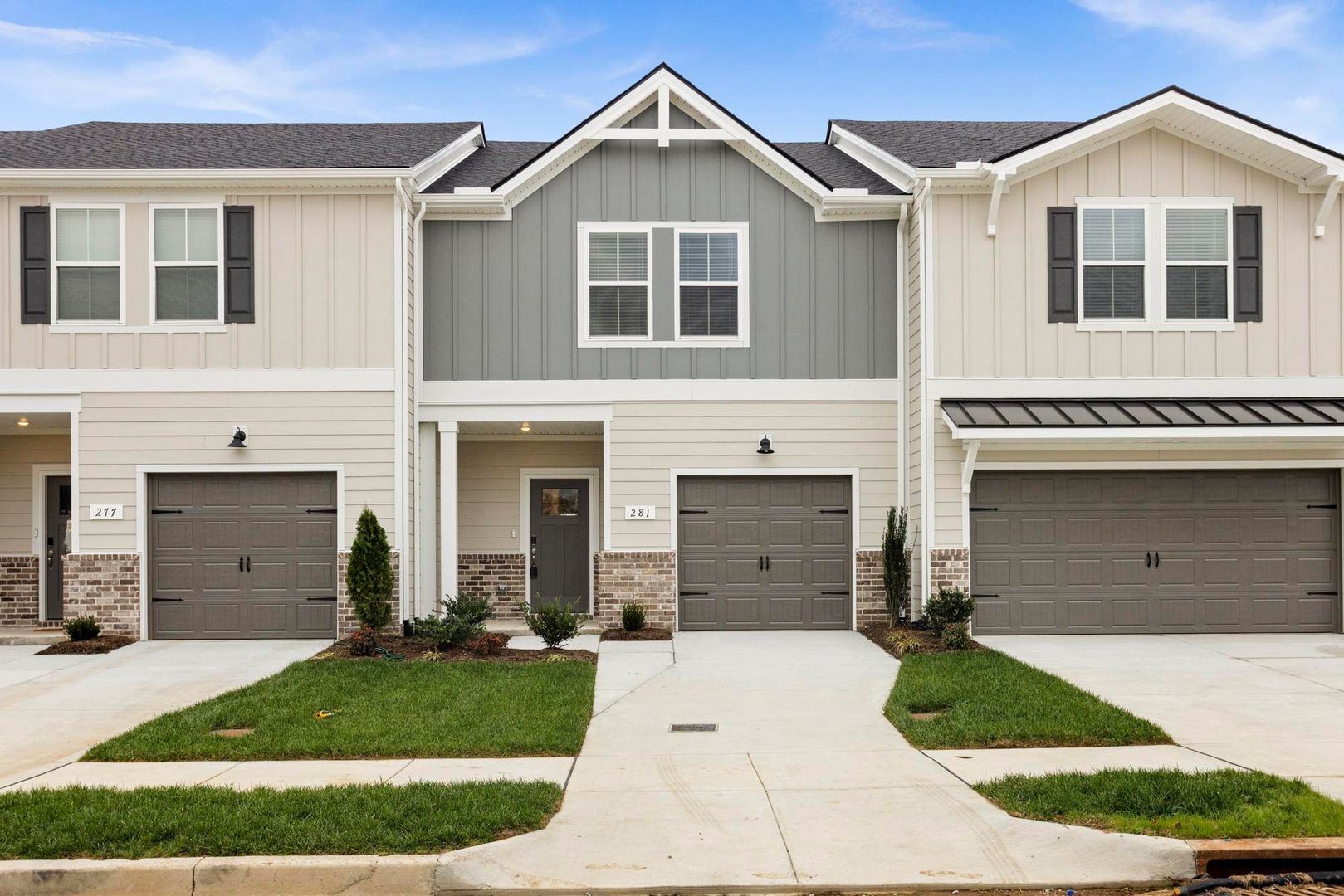 Smyrna House: 281 Fletchers Way