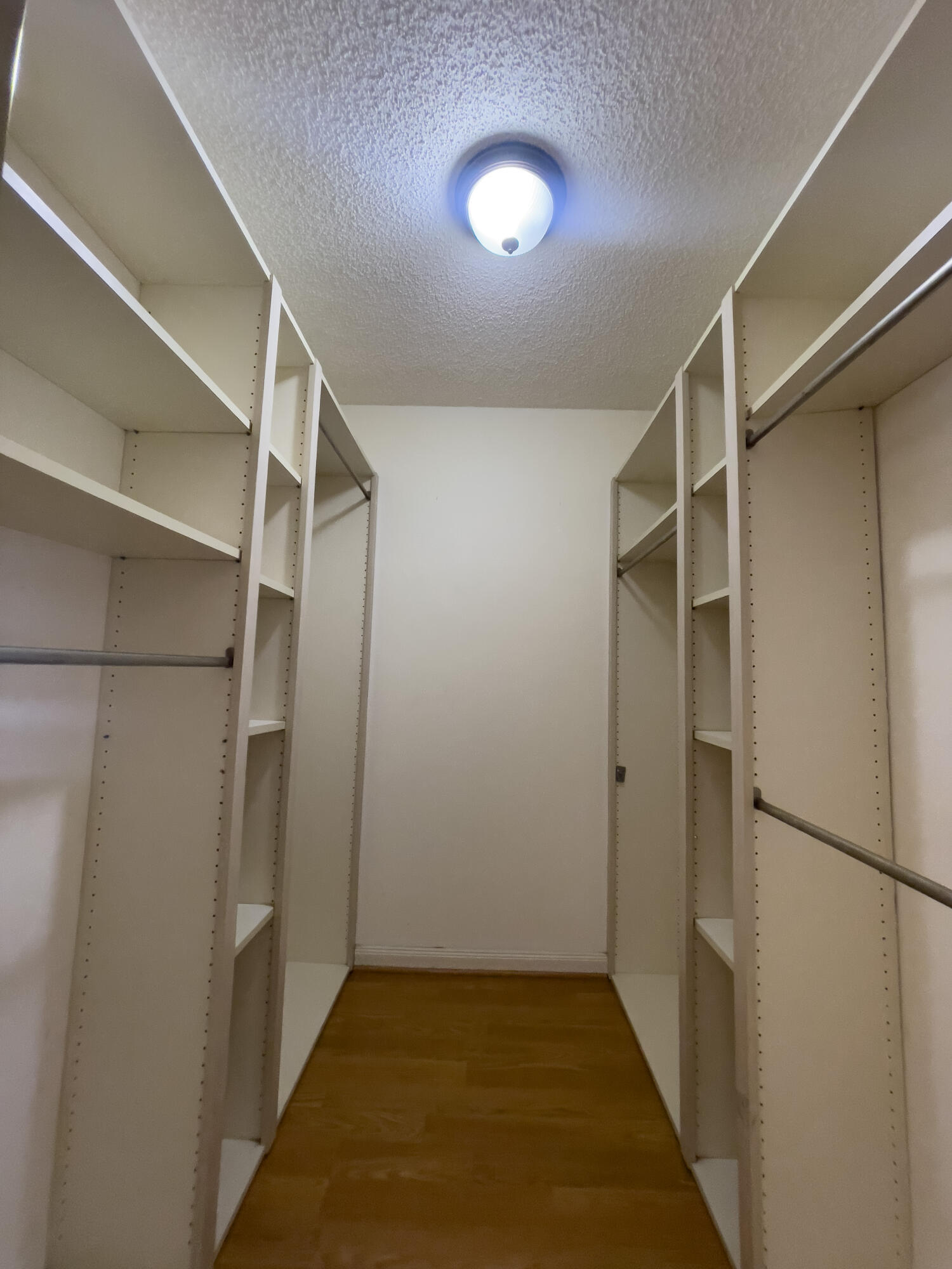 Royal Palm Beach Condo: 27 Clinton Court