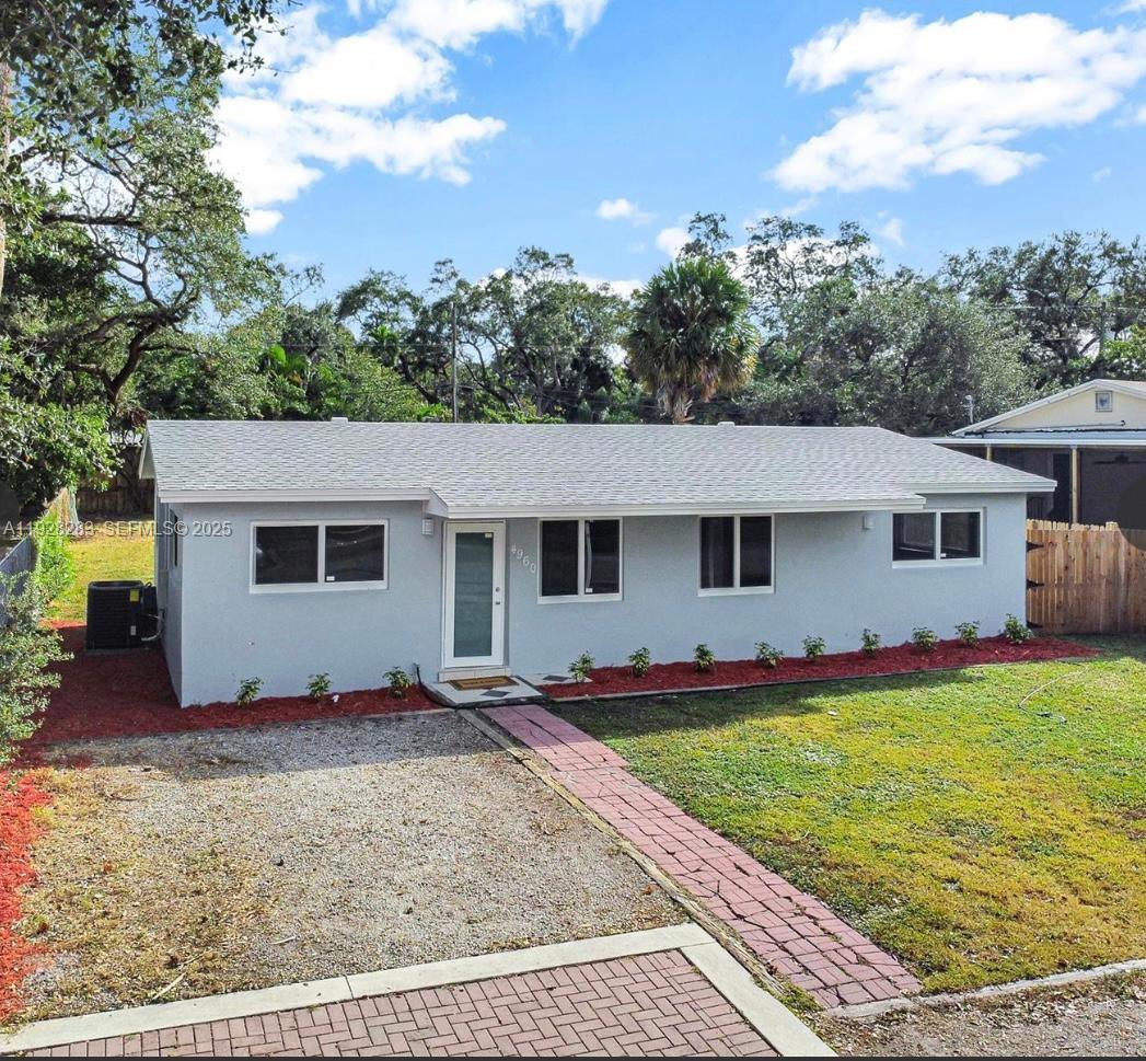 Dania Beach Condo: 4960 Southwest 28th Terrace