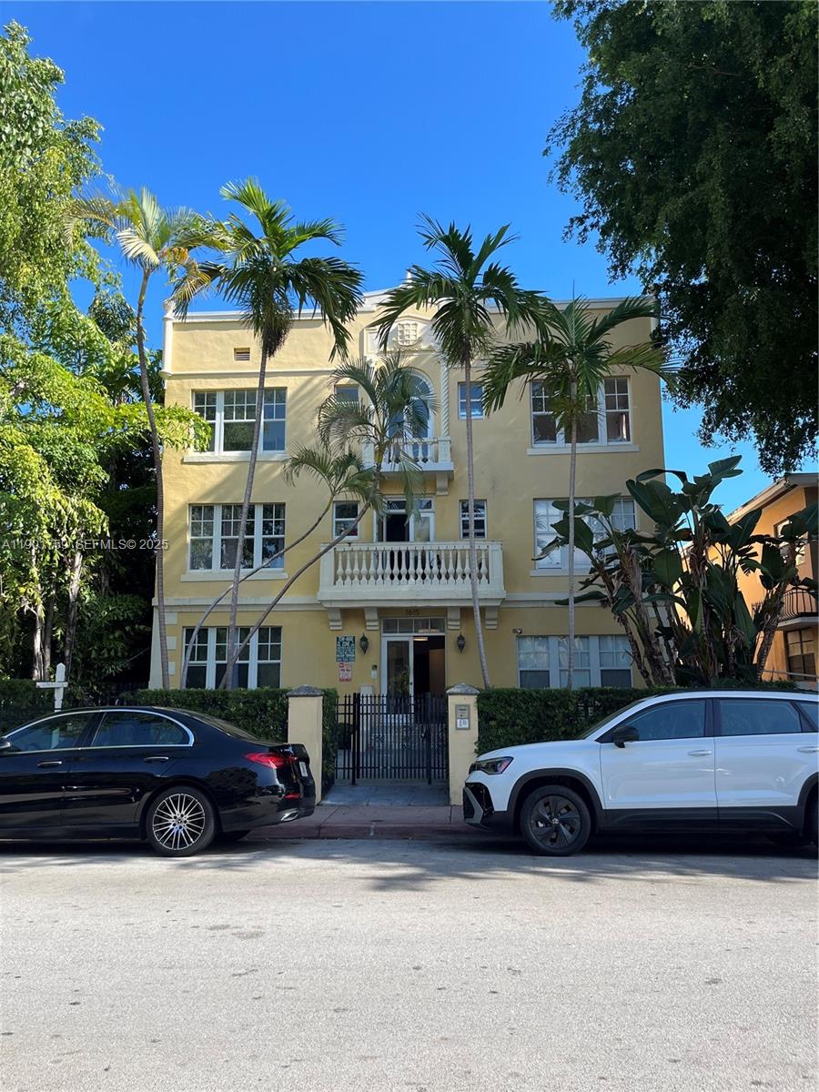 Miami Beach Condo: 1615 Pennsylvania Avenue