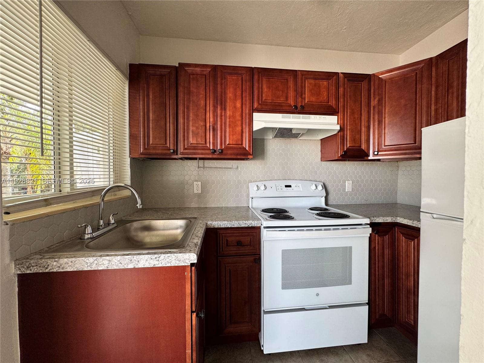Miami Springs Condo: 261 Hibiscus Drive