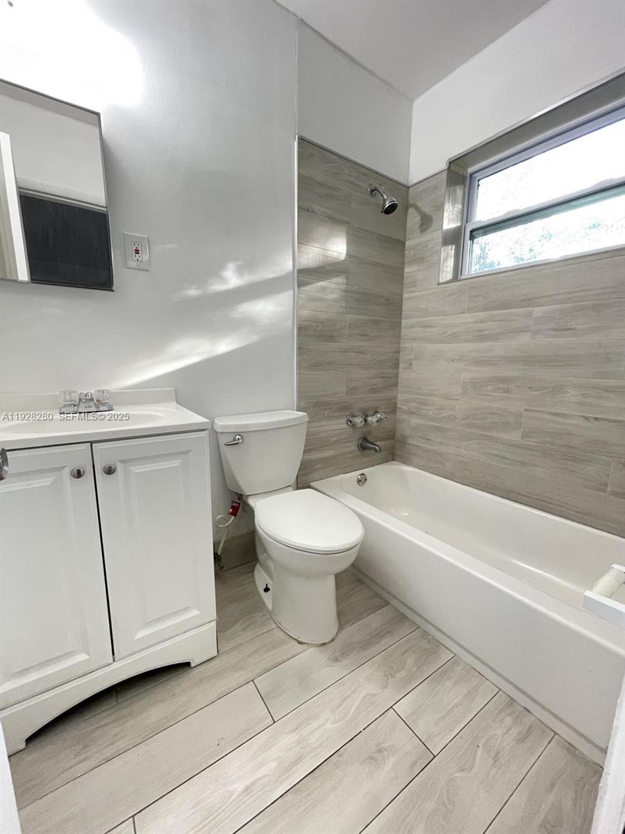 Fort Lauderdale Condo: 330 Southwest 19th Street